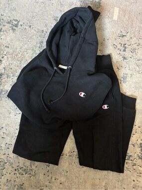 Champion Reverse Weave Cropped Hoodie and Sweatpants Set - black